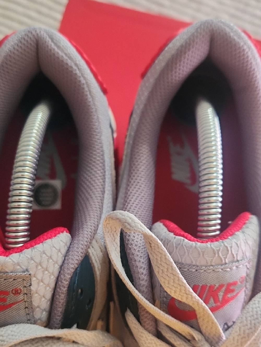Nike Air Max in Grey, Red and Coral - Picture 10 of 11